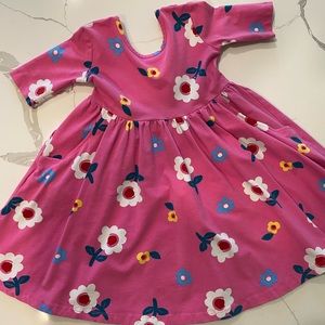 Hannah Andersson floral shirt sleeve dress size 5.